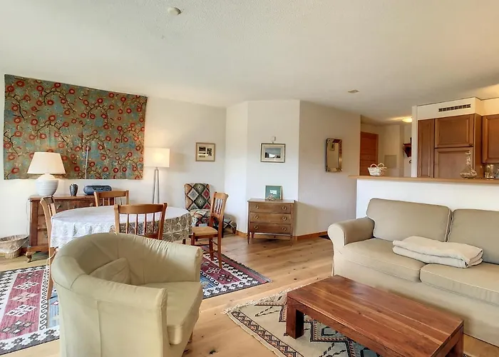 Andrea 052 アパート ヴェルビエール